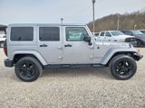 Used 2016 Jeep Wrangler Unlimited Rubicon w/ Connectivity Group image 4