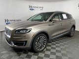 Used 2020 Lincoln Nautilus Reserve w/ Equipment Group 201A image 2