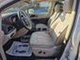 Used 2017 Chrysler Pacifica Limited image 3
