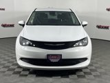 Used 2023 Chrysler Voyager LX image 4