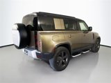 Used 2020 Land Rover Defender 110 SE image 5
