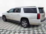 Used 2015 Chevrolet Suburban LT image 4