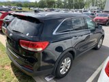 Used 2018 Kia Sorento LX image 4