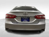 Used 2020 Toyota Camry LE image 4