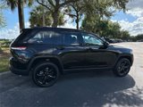 Used 2022 Jeep Grand Cherokee Altitude image 2