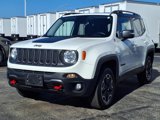 Used 2016 Jeep Renegade Trailhawk image 2