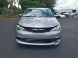 Used 2018 Chrysler Pacifica L image 2