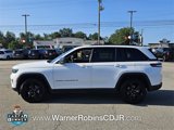 Used 2023 Jeep Grand Cherokee Altitude image 4