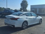 Used 2019 Nissan Altima 2.5 SV image 2