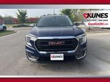 Used 2022 GMC Terrain SLE w/ Driver Convenience Package image 3