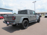 Used 2022 Jeep Gladiator Overland image 2