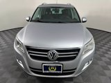 Used 2011 Volkswagen Tiguan SE image 4