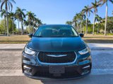 Used 2022 Chrysler Pacifica Touring-L image 2