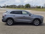 Used 2022 Lincoln Nautilus FWD w/ Premium Package image 6