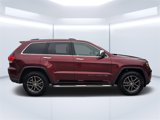 Used 2017 Jeep Grand Cherokee Limited w/ Luxury Group II image 2