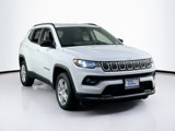 Used 2022 Jeep Compass Latitude image 3