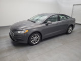 Used 2017 Ford Fusion SE image 2