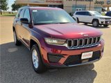 New 2025 Jeep Grand Cherokee Laredo image 6