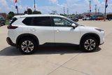 Used 2023 Nissan Rogue SV image 4