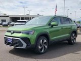 New 2025 Volkswagen Taos SE image 6