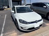 Used 2018 Volkswagen e-Golf SE image 2