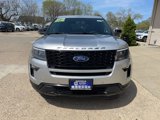 Used 2018 Ford Explorer Sport image 3