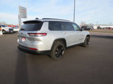 Used 2022 Jeep Grand Cherokee L Limited w/ Black Appearance Package image 4