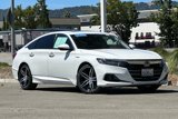 Used 2022 Honda Accord Touring image 2