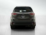 Used 2016 Toyota Highlander LE image 4