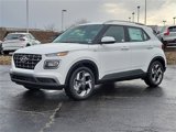 New 2025 Hyundai Venue SEL image 2
