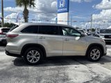 Used 2015 Toyota Highlander XLE image 3