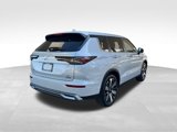 New 2025 Mitsubishi Outlander SE image 3