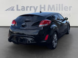 Used 2017 Hyundai Veloster Value Edition image 5