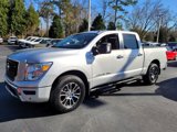 Used 2020 Nissan Titan SV w/ SV Convenience Package image 3