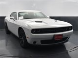 Used 2023 Dodge Challenger SXT image 2