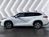 Used 2022 Toyota Highlander XLE image 3