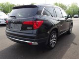 Used 2017 Honda Pilot Touring image 5