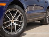 Certified 2024 Porsche Macan image 6