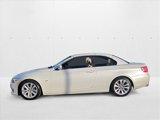 Used 2011 BMW 328i Convertible image 2