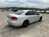 Used 2014 Volkswagen Passat 1.8T S image 3