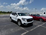 Used 2024 GMC Terrain SLE w/ Driver Convenience Package image 3