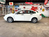 Used 2009 Ford Focus SE image 2