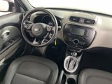 Used 2017 Kia Soul + image 3