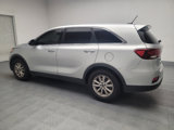 Used 2019 Kia Sorento LX image 3