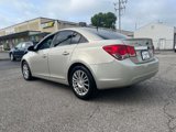 Used 2013 Chevrolet Cruze Eco image 3