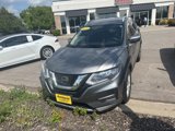Used 2018 Nissan Rogue SV image 3