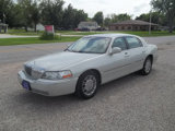 Used 2006 Lincoln Town Car Signature Limited image 2
