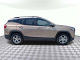Used 2018 GMC Terrain SLE w/ Driver Convenience Package image 3