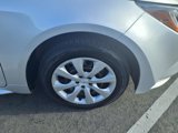 Used 2022 Toyota Corolla LE image 3