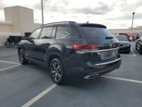 Used 2022 Volkswagen Atlas SE image 4